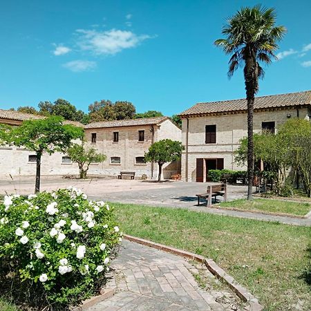 Casa Famiglia Di Nazareth Hotel Loreto Exterior photo